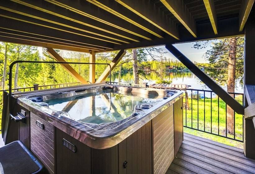 Hot Tub & Mtn Views: Waterfront Grand Lake Cabin!