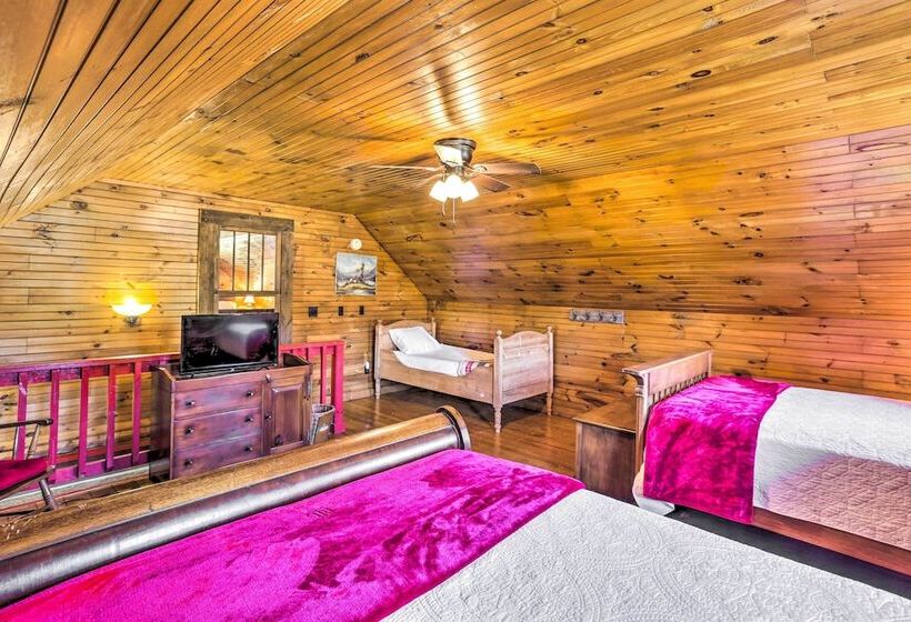 Lovely Pet Friendly Flat Rock Cabin From 1905