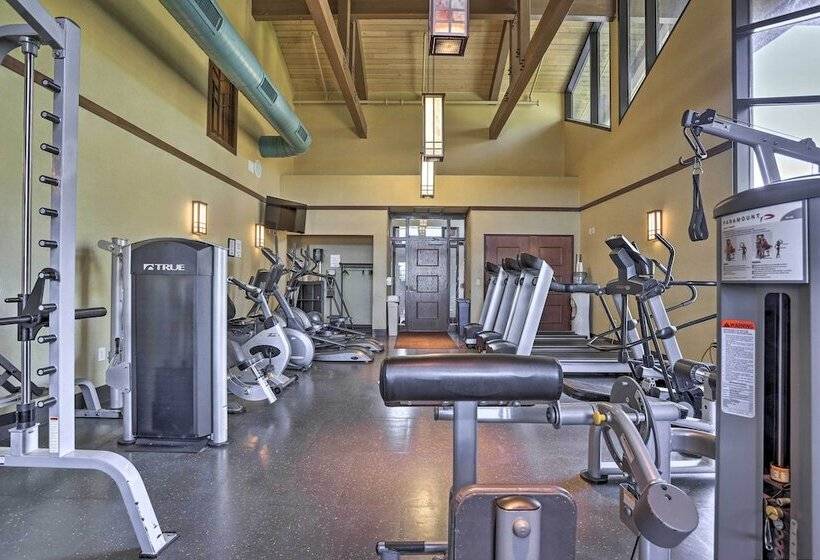 Pocono Lake A Frame W/ Pool Access: Walk To Beach!