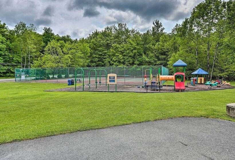 Pocono Lake A Frame W/ Pool Access: Walk To Beach!