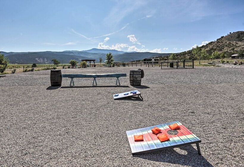 Montrose Barndominium On 7 Acres With Views!