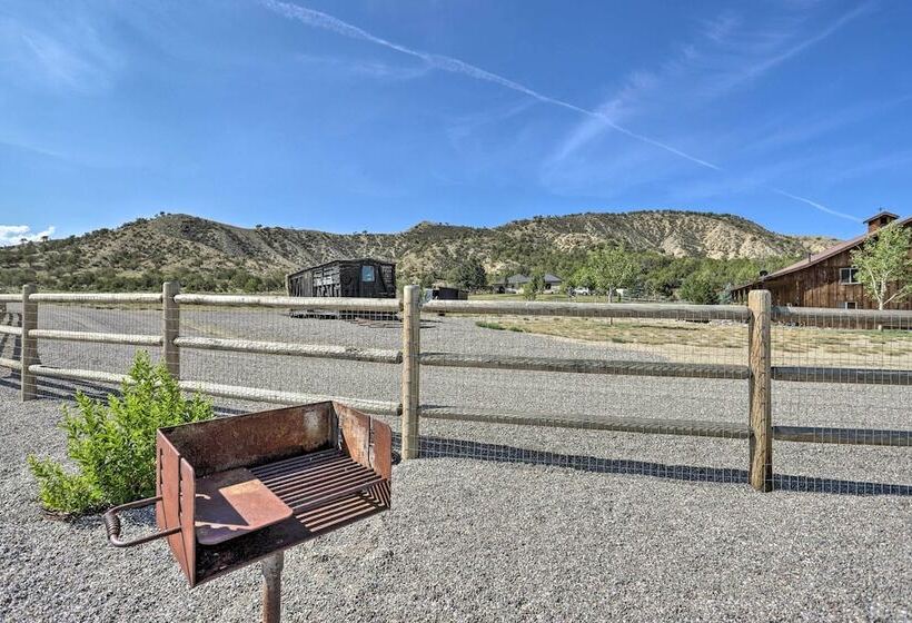 Montrose Barndominium On 7 Acres With Views!