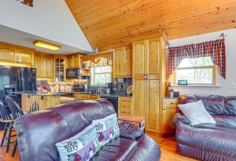 Peaceful Cabin Retreat   9 Mi To Murphy!