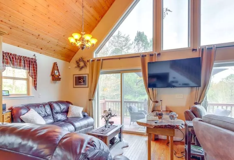 Peaceful Cabin Retreat   9 Mi To Murphy!