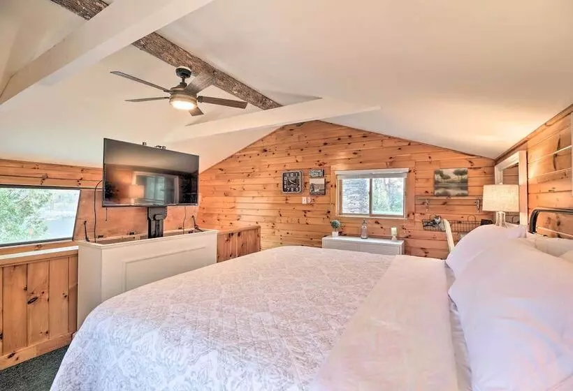 Pet Friendly Adirondack Cabin W/ On Site Lake