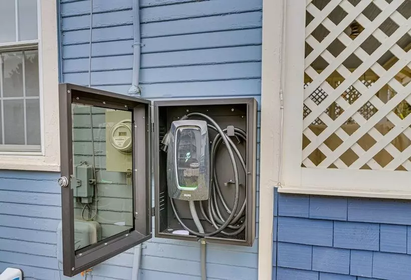 Pet Friendly Murph Landing   1 Mile To Wvu!