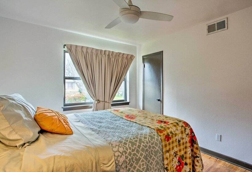 Pet Friendly River District Home W/ Fenced Yard