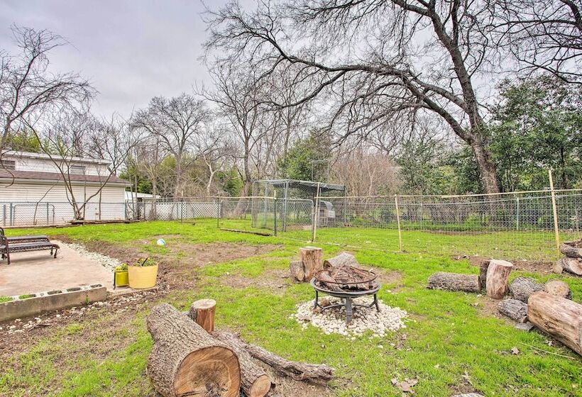 Pet Friendly River District Home W/ Fenced Yard