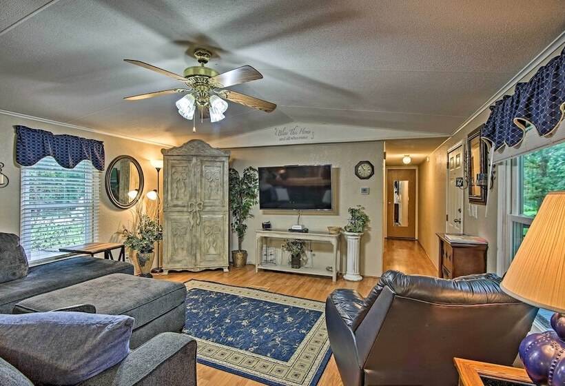 Tranquil Grove Home W/ Hot Tub Near Grand Lake!