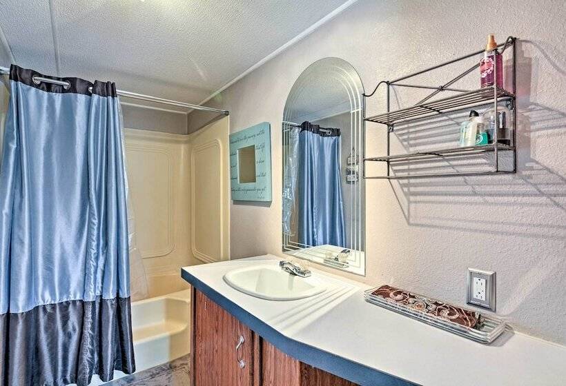 Tranquil Grove Home W/ Hot Tub Near Grand Lake!