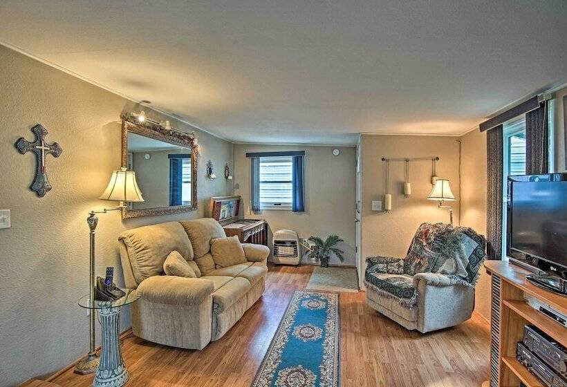 Tranquil Grove Home W/ Hot Tub Near Grand Lake!