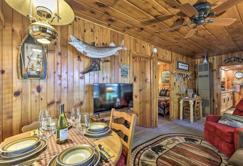 Quaint & Cozy Lake Cabin W/ Dock & Beach Access!
