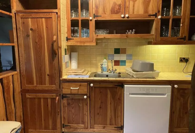 Relaxing Holidays In The Old Water Mill At Cwmiar