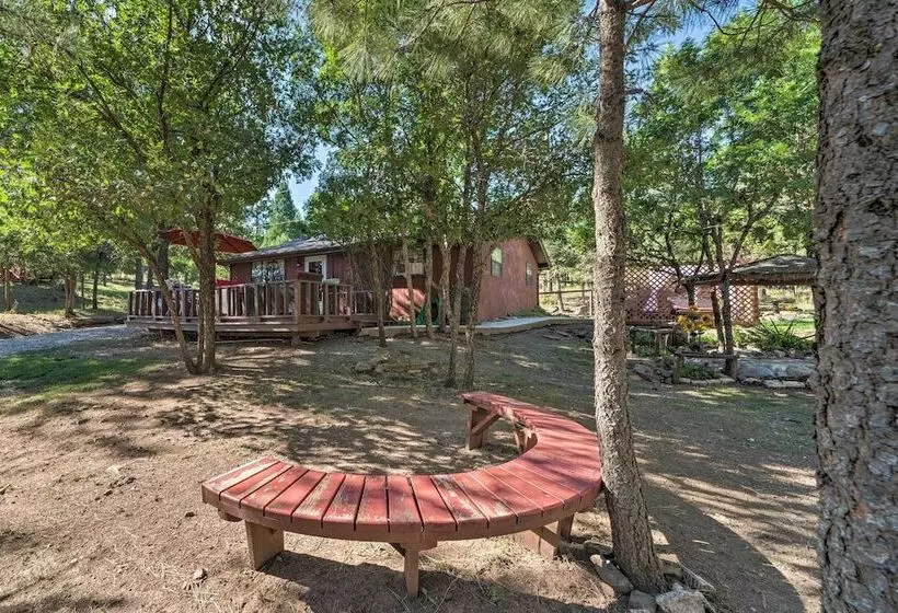 Pet Friendly Ruidoso Cabin W/ Hot Tub & Fire Pit