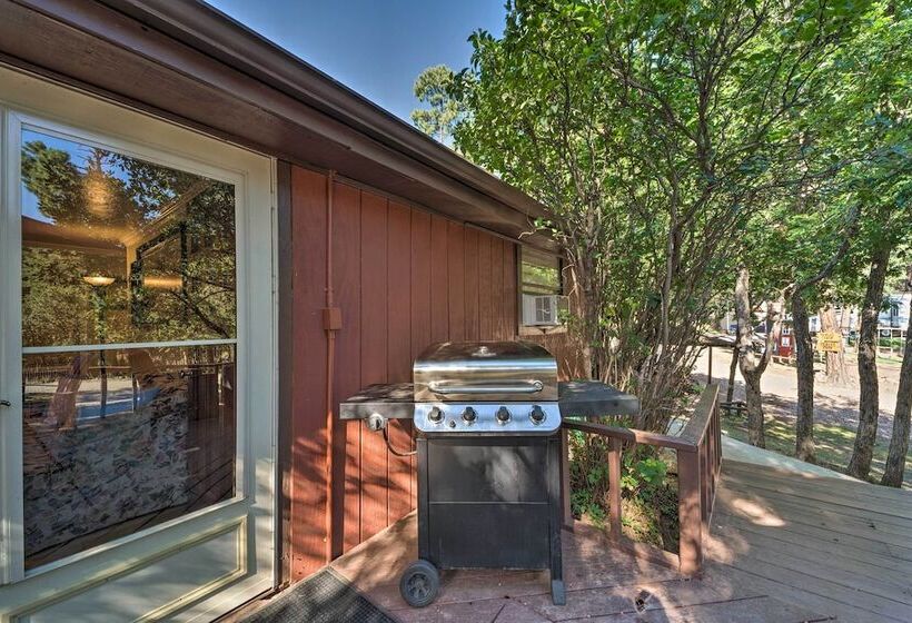Pet Friendly Ruidoso Cabin W/ Hot Tub & Fire Pit