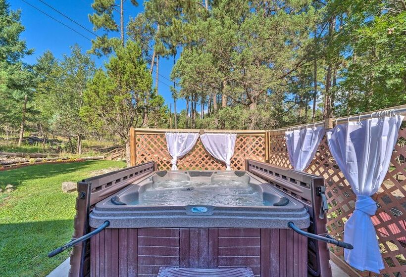 Pet Friendly Ruidoso Cabin W/ Hot Tub & Fire Pit