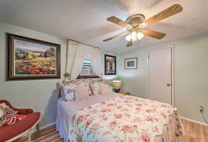 Pet Friendly Ruidoso Cabin W/ Hot Tub & Fire Pit