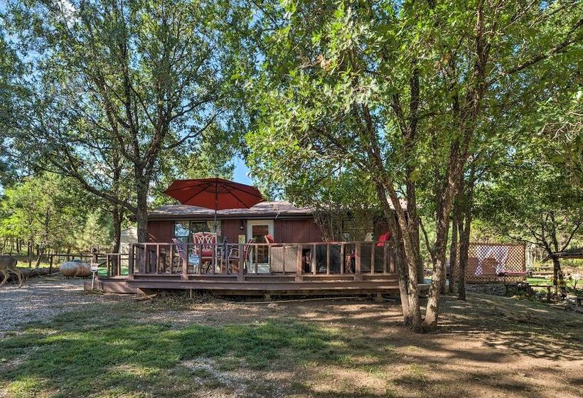 Pet Friendly Ruidoso Cabin W/ Hot Tub & Fire Pit