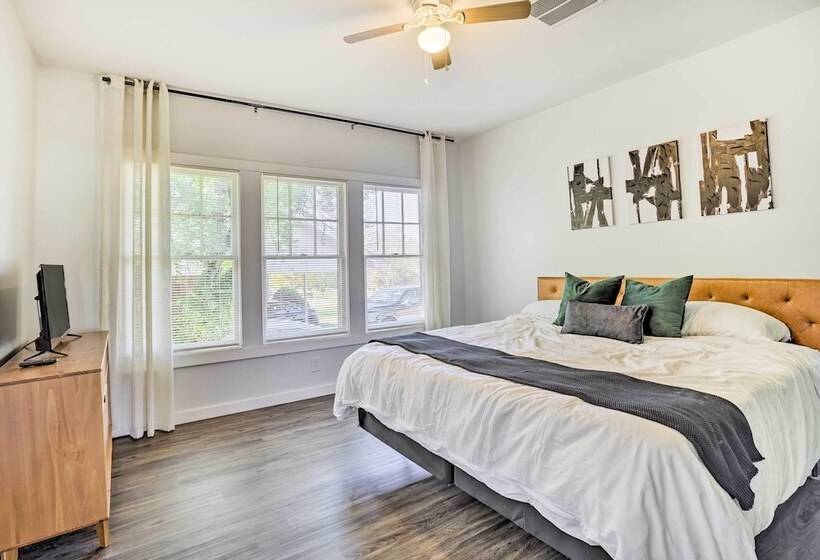 Renovated Birmingham Home ~ 2 Mi To Dtwn!