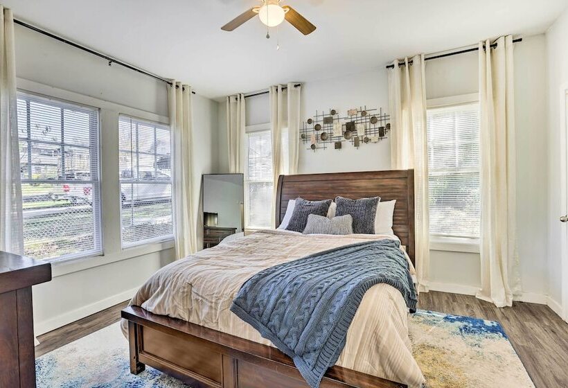 Renovated Birmingham Home ~ 2 Mi To Dtwn!