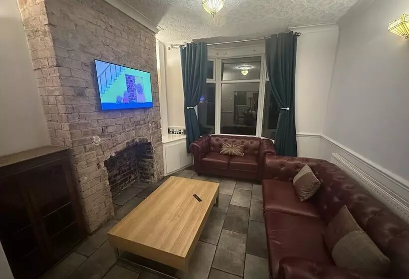 レジデンス 2bed   Garden Pets Freeparking M1connections