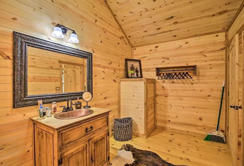 Rustic Chic Country Cabin   10 Mi To Main Street!