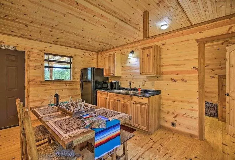 Rustic Chic Country Cabin   10 Mi To Main Street!