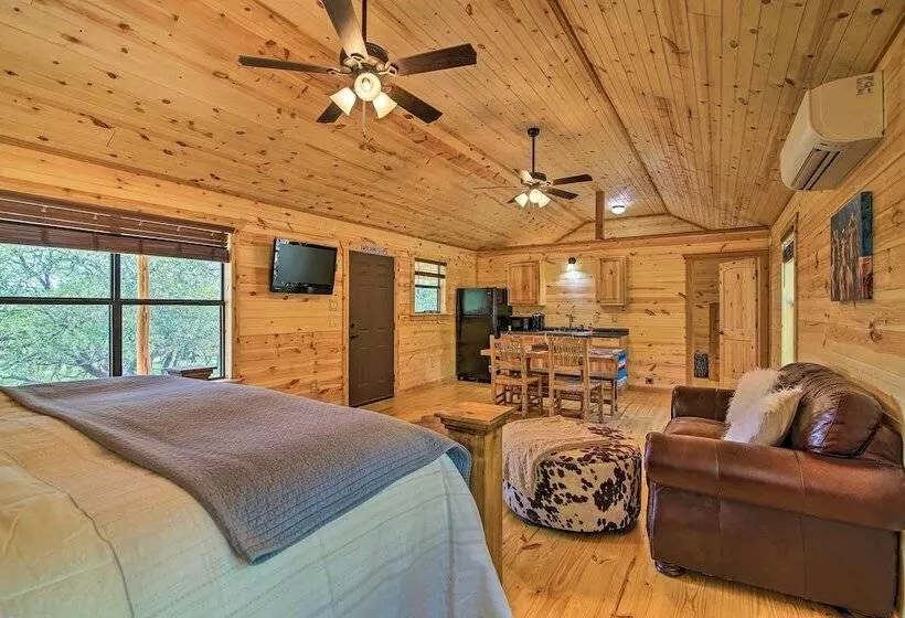 Rustic Chic Country Cabin   10 Mi To Main Street!