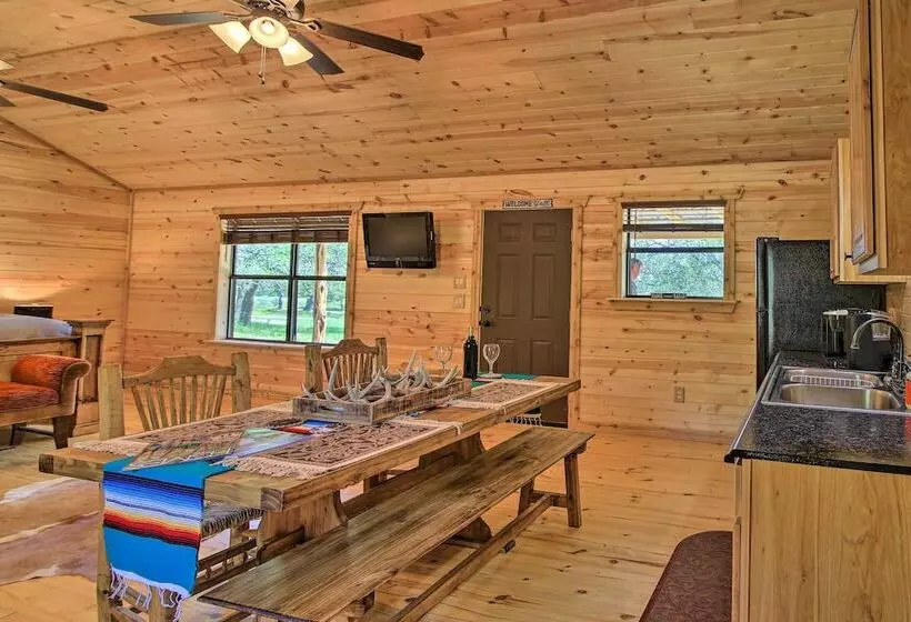 Rustic Chic Country Cabin   10 Mi To Main Street!