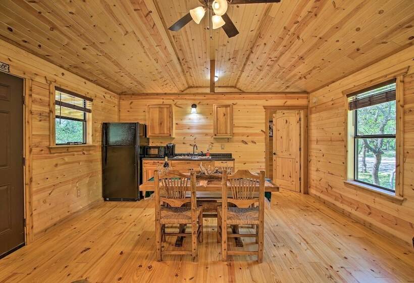 Rustic Chic Country Cabin 10 Mi To Main Street!