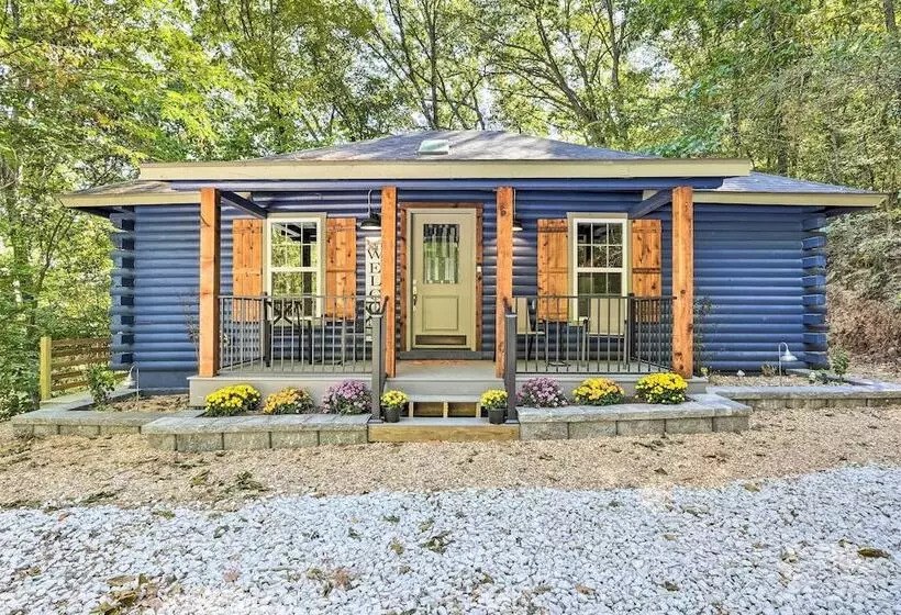 Secluded Table Rock Lake/branson Cabin W/ Hot Tub!