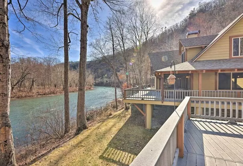 Serenity On The River  Luxe Lewisburg Cabin!