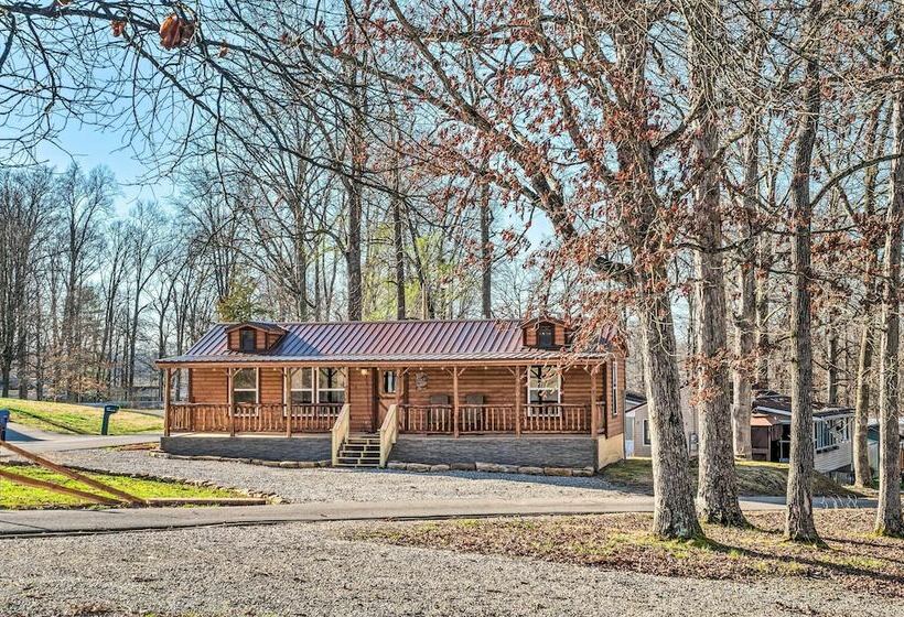 Somerset Cabin, Close To Lake Access!