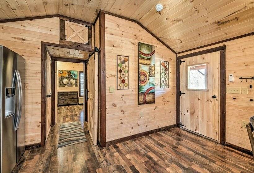 Somerset Cabin, Close To Lake Access!