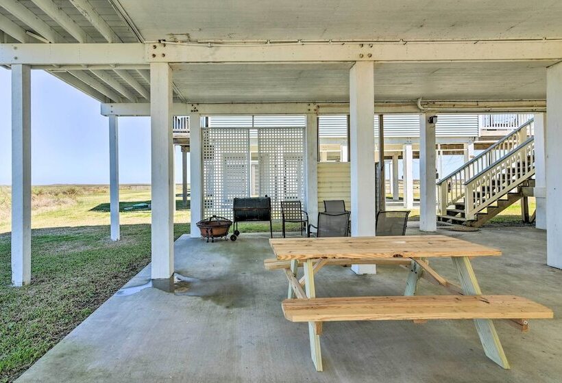 Surfside Beach House W/ Scenic Ocean Views & Deck!