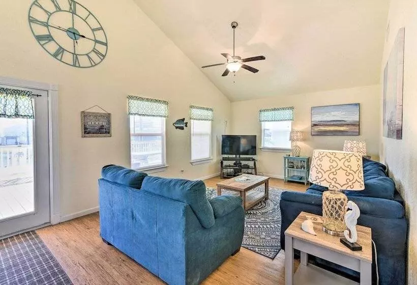 Surfside Beach House W/ Scenic Ocean Views & Deck!
