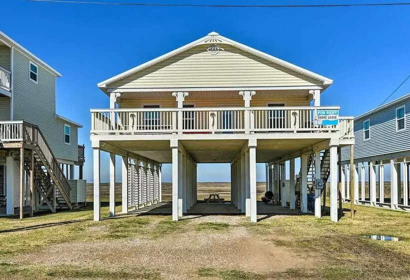 Surfside Beach House W/ Scenic Ocean Views & Deck!