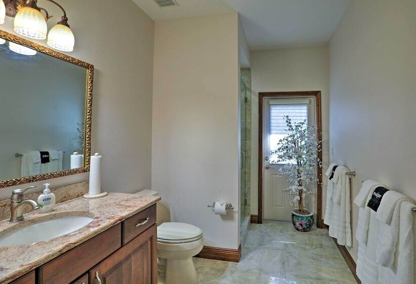 The Peacock Farm Largo Home + Outdoor Oasis!