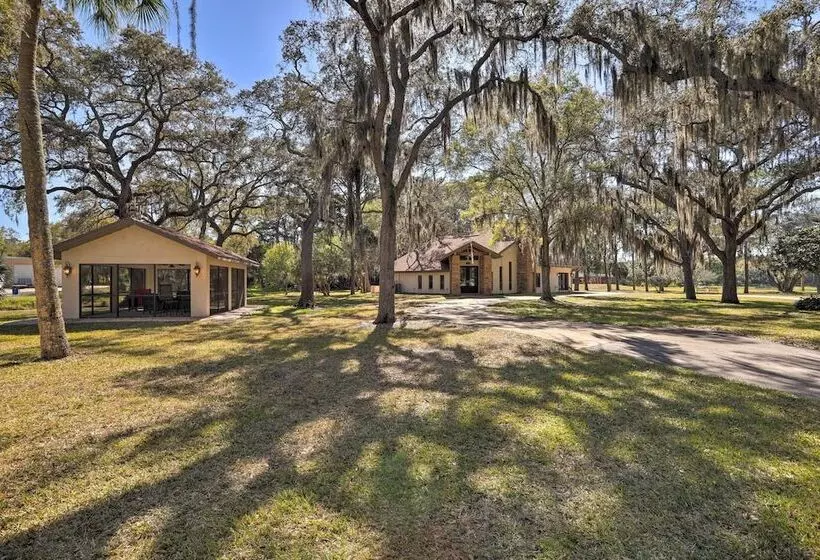 The Peacock Farm Largo Home + Outdoor Oasis!