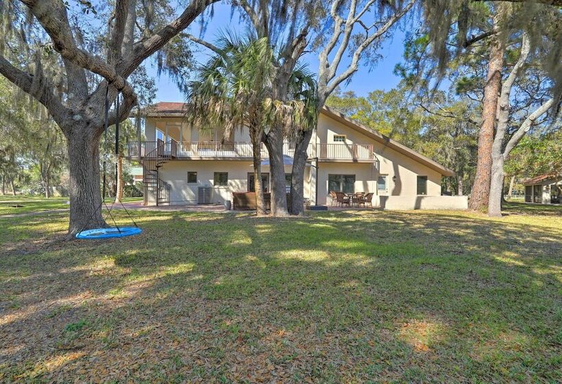 The Peacock Farm Largo Home + Outdoor Oasis!