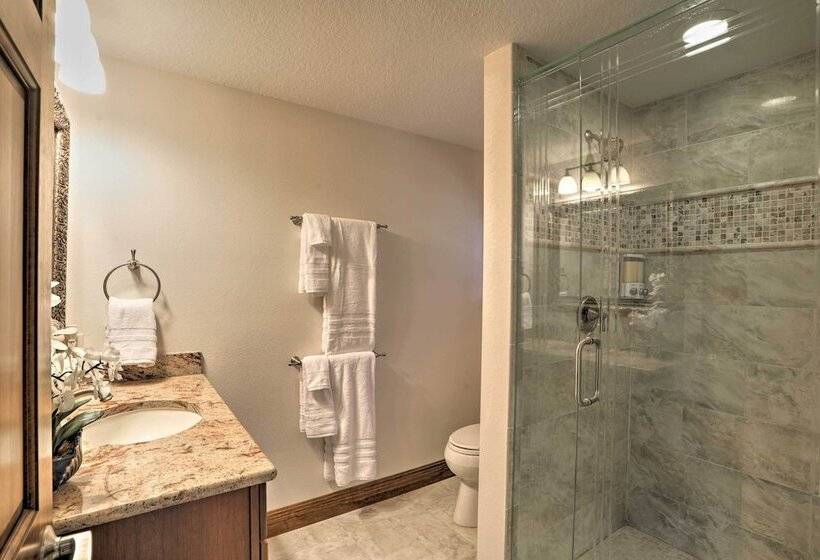 The Peacock Farm Largo Home + Outdoor Oasis!