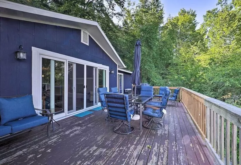 Rapid City Home On Torch Lake W/ 2 Fireplaces!