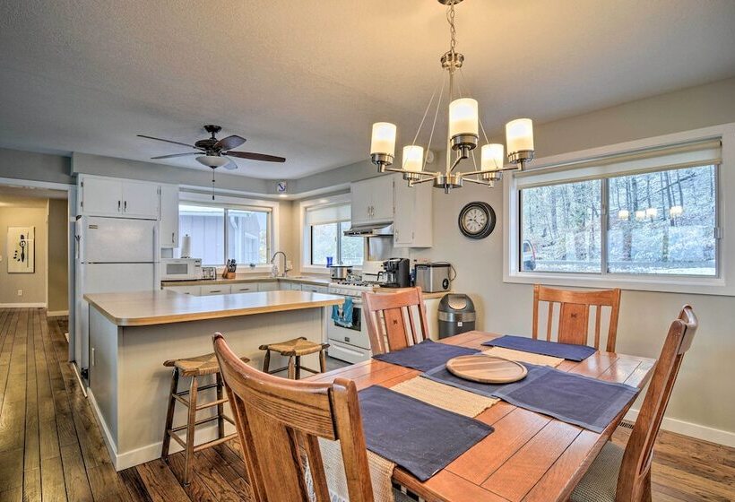 Rapid City Home On Torch Lake W/ 2 Fireplaces!