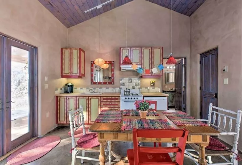Unique Casita W/ Kiva Fireplace: 11 Mi To Taos Ski