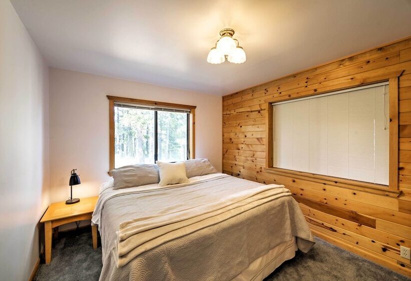 Ashland Cabin On 170 Acres W/ Mtn Views & Sauna!