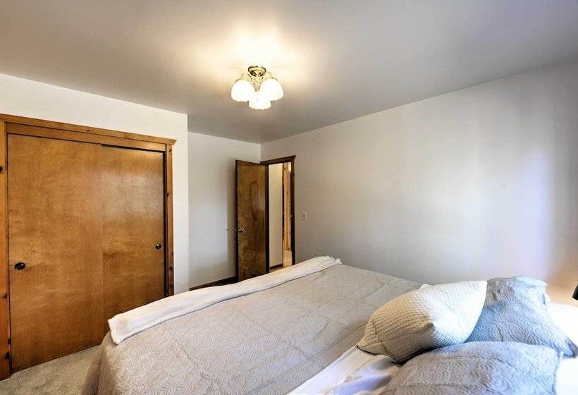 Ashland Cabin On 170 Acres W/ Mtn Views & Sauna!