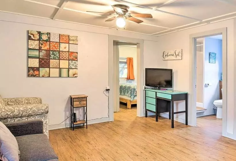 Cabana Sol  Cabin: 4 Mi To Garner State Park