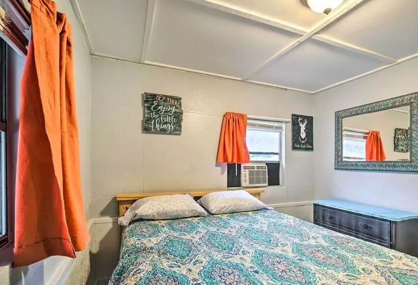 Cabana Sol  Cabin: 4 Mi To Garner State Park