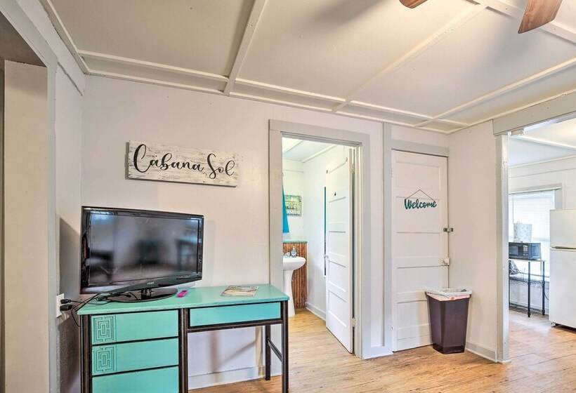 Cabana Sol  Cabin: 4 Mi To Garner State Park