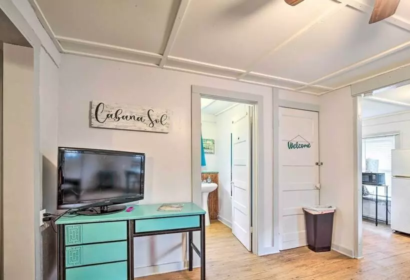 Cabana Sol  Cabin: 4 Mi To Garner State Park